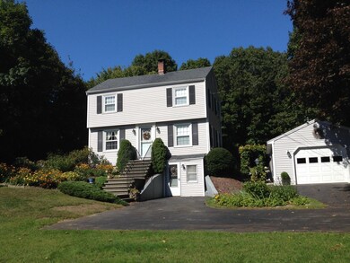 539 Mitchell Rd, Cape Elizabeth, ME 04107 - photo 3