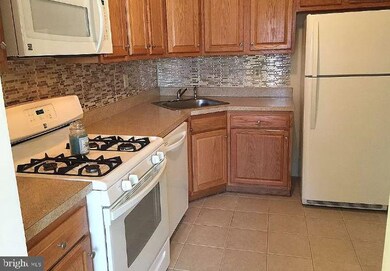 237 Wyndham Place, Trenton, NJ 08691 - photo 2