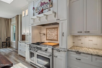 12 Kitchen