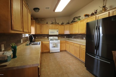 772 N Parkway Dr, Snowflake, AZ 85937 - photo 7