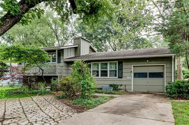 7405 Edgewood Blvd, Shawnee, KS 66203 - photo 2