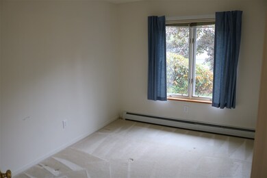 141 Iris Way, White River Junction, VT 05001 - photo 7