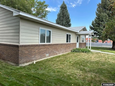 220 N 5th St W, Riverton, WY 82501 - photo 3