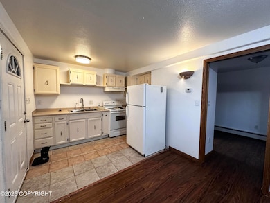 2610 W 30th Ave unit 2, Anchorage, AK 99517 - photo 4
