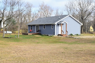 14888 S State Rd, Perry, MI 48872 - photo 4