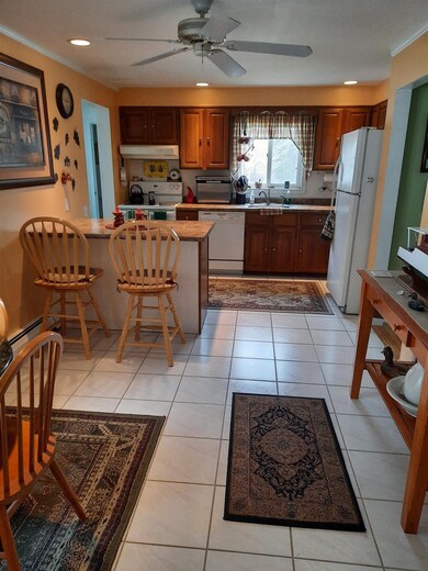 61 Scenic View Dr, Colebrook, NH 03576 - photo 2