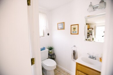 102 Hayward St unit 4B, Franklin, MA 02038 - photo 4