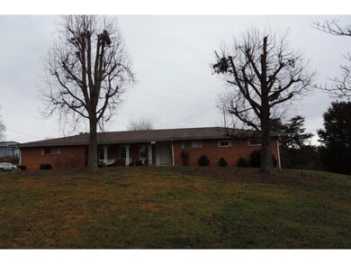 223 Greenlee Rd, Johnson City, TN 37601 - photo 6