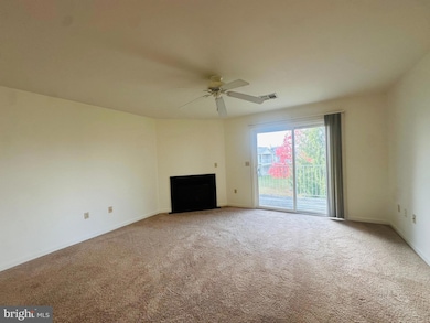 211 Sparrow Rd, Hummelstown, PA 17036 - photo 4