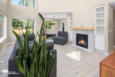 08-Living Room_IMG_6456-Edit