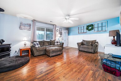 1392 Pleasant Creek Rd, Rogue River, OR 97537 - photo 6