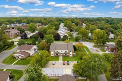 35775 Union Lake Rd, Clinton Township, MI 48035 - photo 7