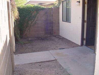 Front entrance & yard