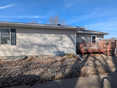 2544 Island Park Rd, La Crosse, WI 54603 - photo 2