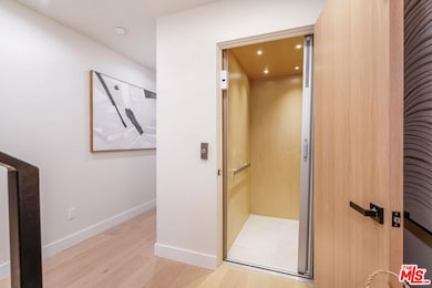 11653 Missouri Ave, Los Angeles, CA 90025 - photo 3