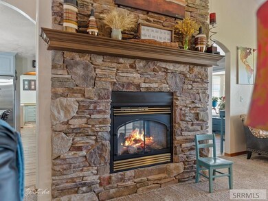 882 W 110 N, Blackfoot, ID 83221 - photo 5