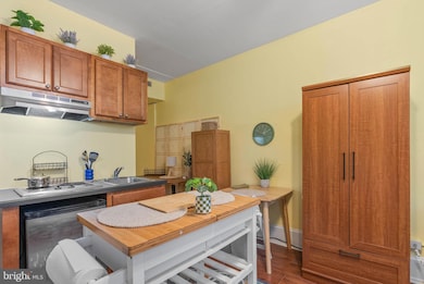 The Arts Condominium unit 703, Philadelphia, PA 19107 - photo 2