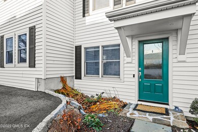 123 Havemeyer Place unit 3, Greenwich, CT 06830 - photo 2