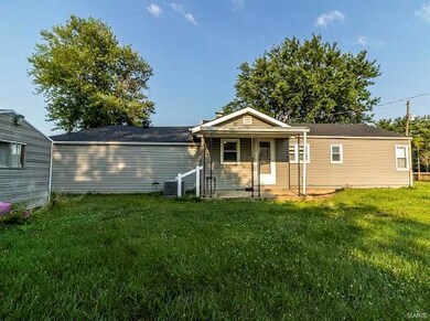 1663 Pleasant Ridge Rd, Maryville, IL 62062 - photo 4