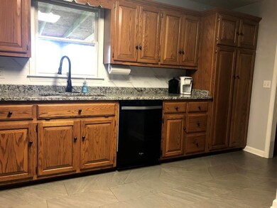 200 Sugar Mill Dr, Bowling Green, KY 42104 - photo 4