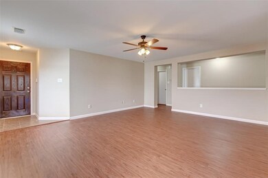 29323 Legends Hill Dr, Spring, TX 77386 - photo 5