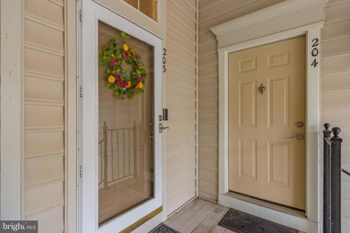 11197 Rienzi Place unit 203, Manassas, VA 20109 - photo 2