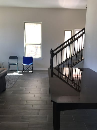 2105 Town Centre Dr unit 39, Round Rock, TX 78664 - photo 5