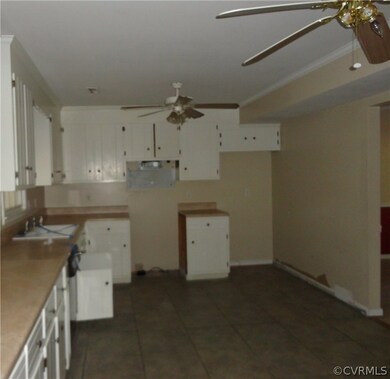 11513 Frederick Farms Cir, Midlothian, VA 23112 - photo 2