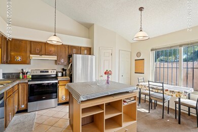 11-Kitchen