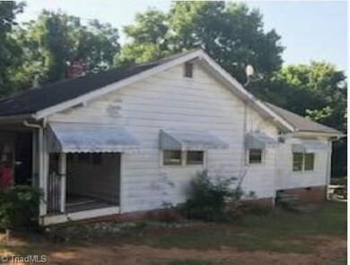 1700 E Commerce Ave, High Point, NC 27260 - photo 2