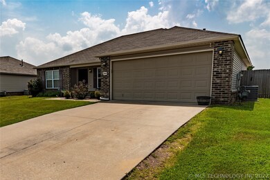 25442 E 92nd Ct S, Broken Arrow, OK 74014 - photo 3