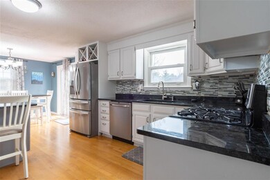 151 Hills Ferry Rd, Nashua, NH 03064 - photo 3