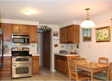 220 Margaret Ave, Orwigsburg, PA 17961 - photo 6