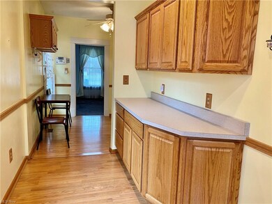 2573 E Midlothian Blvd, Struthers, OH 44471 - photo 3