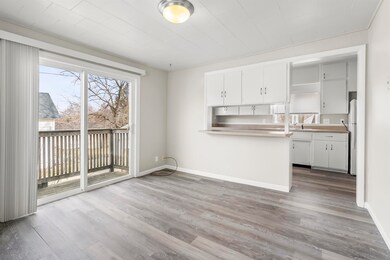 920 W 2nd St, Cedar Falls, IA 50613 - photo 6