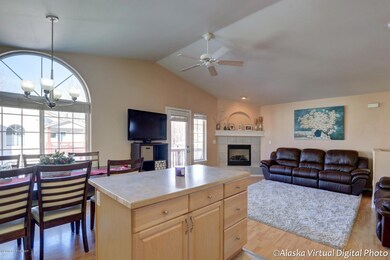 Dining / Living Room