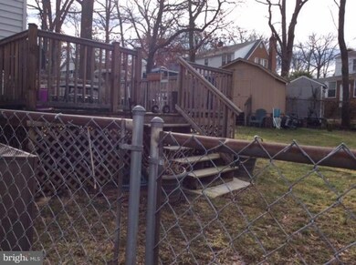 5807 Roanoke Ave, Riverdale, MD 20737 - photo 3