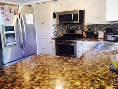 Stainless appliances.  Great kitchen!