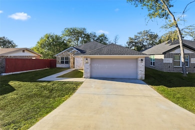 1445 Avenue A, Grand Prairie, TX 75051 - photo 2