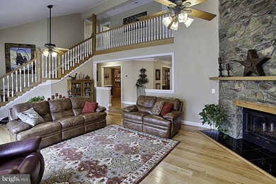 34930 Vancoff Ln, Round Hill, VA 20141 - photo 5