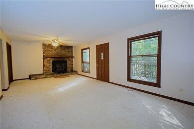 186 Hemlock Dr, Deep Gap, NC 28618 - photo 5