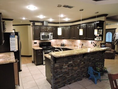 420 Goldeneye Ct, Laredo, TX 78045 - photo 2