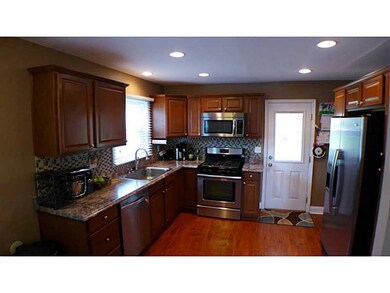Kitchen. Amazing kitchen with stainless steel appl