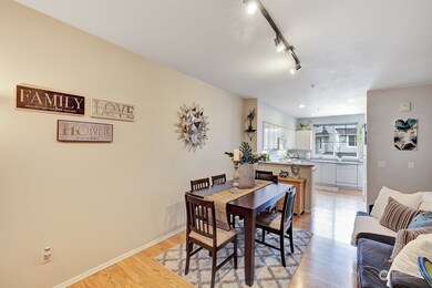 16125 Juanita Woodinville Way NE unit 303, Bothell, WA 98011 - photo 5