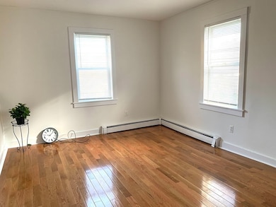712 Lawrence St unit 2, Lowell, MA 01852 - photo 6