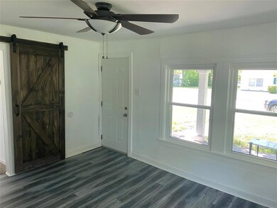 1423 Cherry St, Gainesville, TX 76240 - photo 6