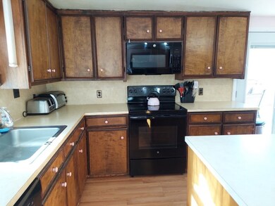 2090 Oak St, Three Rivers, MA 01080 - photo 3