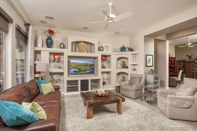 7_Spectacular Great Room
