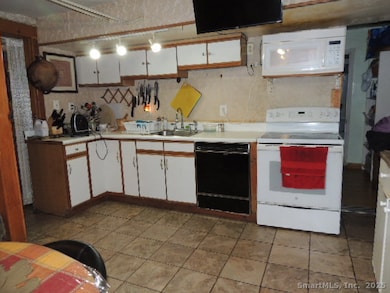 201 Colony St, Meriden, CT 06451 - photo 4