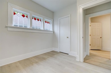 1946 Franklin Ave, Des Moines, IA 50314 - photo 5